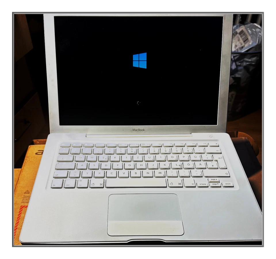 Apple MacBook A1181   2007,4GB Ram,Neu, OVP Unbenutzt - Bild 2 von 4