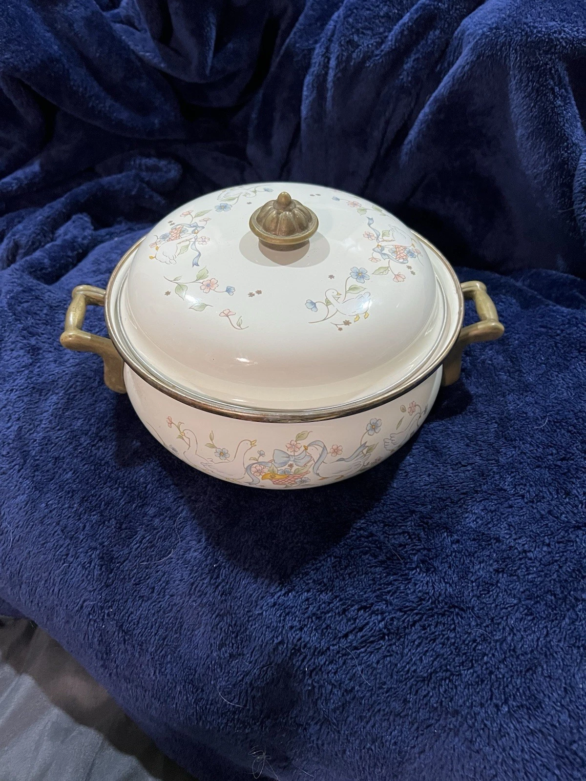Vintage 10” Asta Enamelware 1.5 Qt, Germany, Flower Pattern