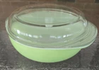 Vintage Pyrex Lime Green 2 Qt. Ovenware Casserole & Lid Bowl Dish # 024
