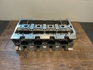 Original VW Golf Zylinderkopf ohne Ventile 04E103064L