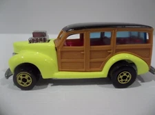 Hot Wheels CAL CUSTOM WOODIE
