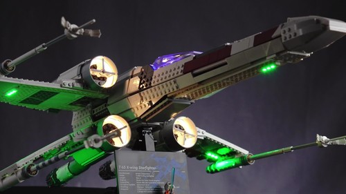 Kit de luz LED BrickBling para LEGO UCS X-Wing Starfighter 75355 (control remoto) - Vídeo 1 de 1