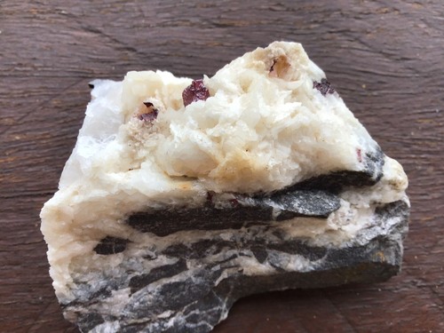 Cinnabar with Dolomite Mineral Specimen - Foto 4 di 10
