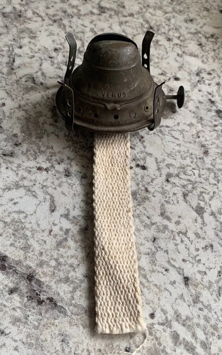 No. 2 Antique Brass E. Miller VENUS Kerosene Oil Lamp Burner Wick Ready