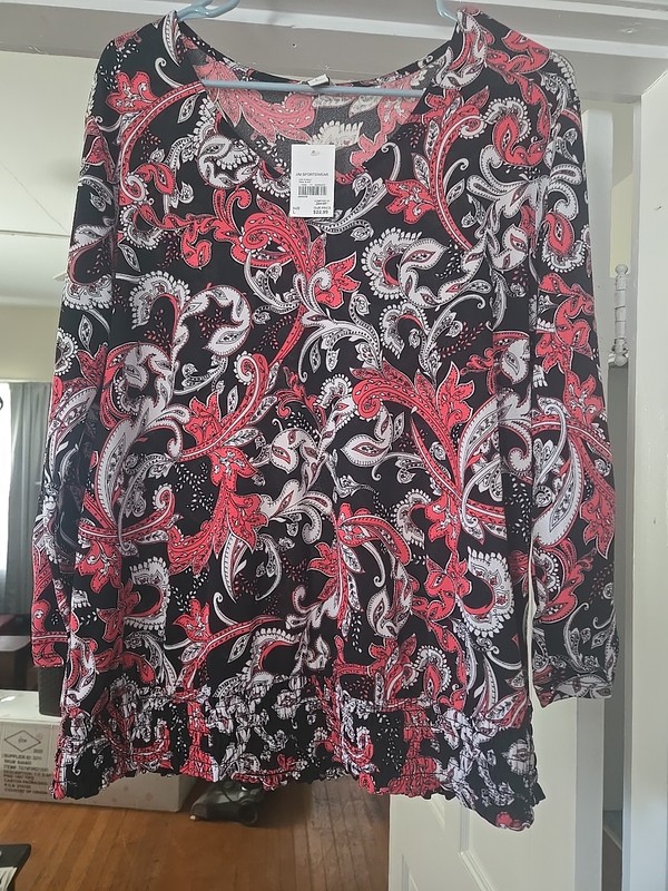 Ladies Size Large Paisley Shirt NWT
