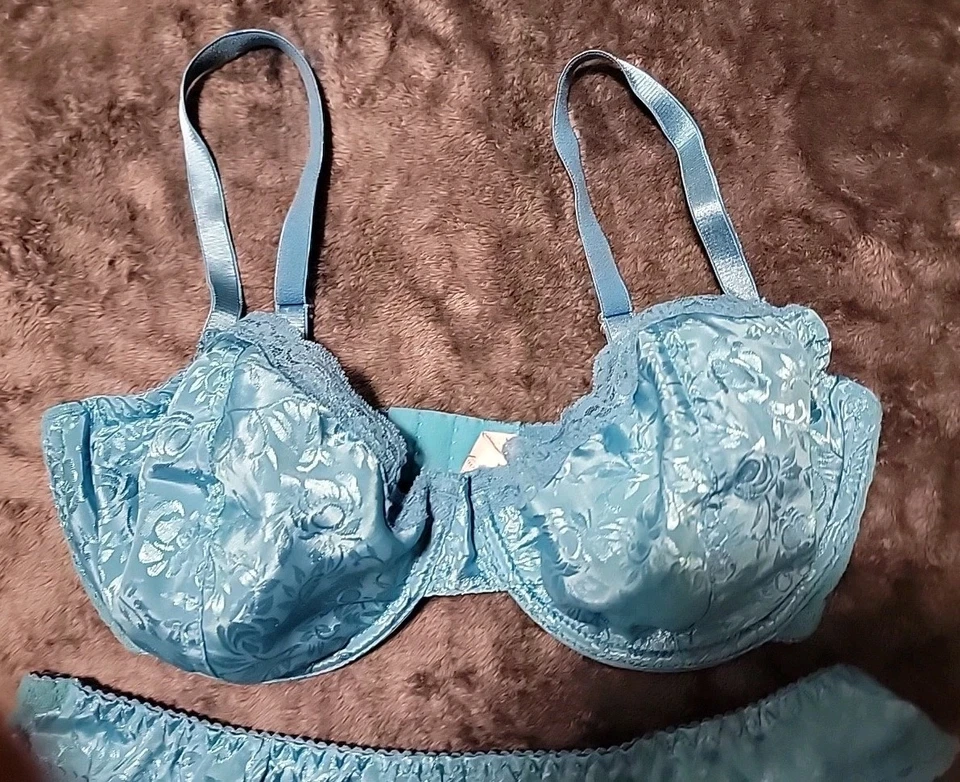 Juego de sujetador satinado Secret Treasures vintage 38B/grande Foto 2 de 4