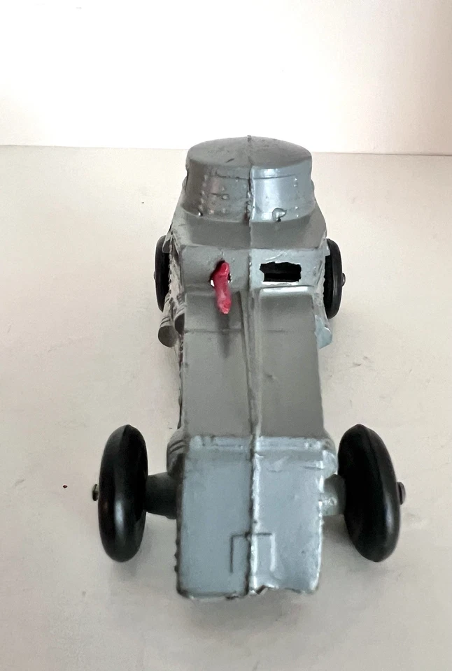 TOOTSIETOY - 1940's U.S. ARMY ARMORED CAR - GRAY - VERY GOOD - MUST SEE ITEM! - Image 4 of 4