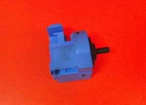 Waschmaschine HOTPOINT WMUD9627P UK Druckschalter