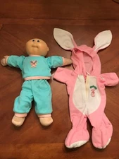 16” 1984 Cabbage Patch Doll With Bunny Suit