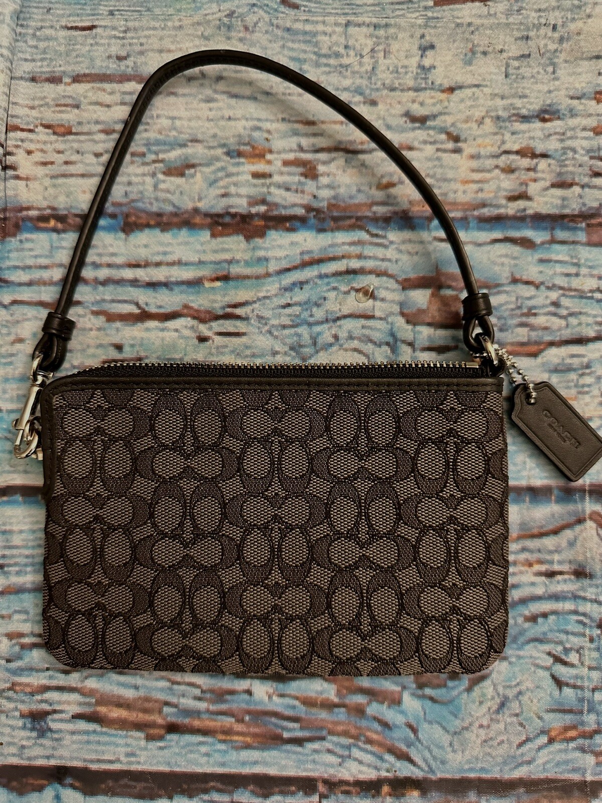 COACH SIGNATURE BLACK SMOKE GRAY ZIP WRISTLET WALLET CLUTCH BAG WITH coach-signature-black-smoke-gray-zip-wristlet-wallet-clutch-bag-with