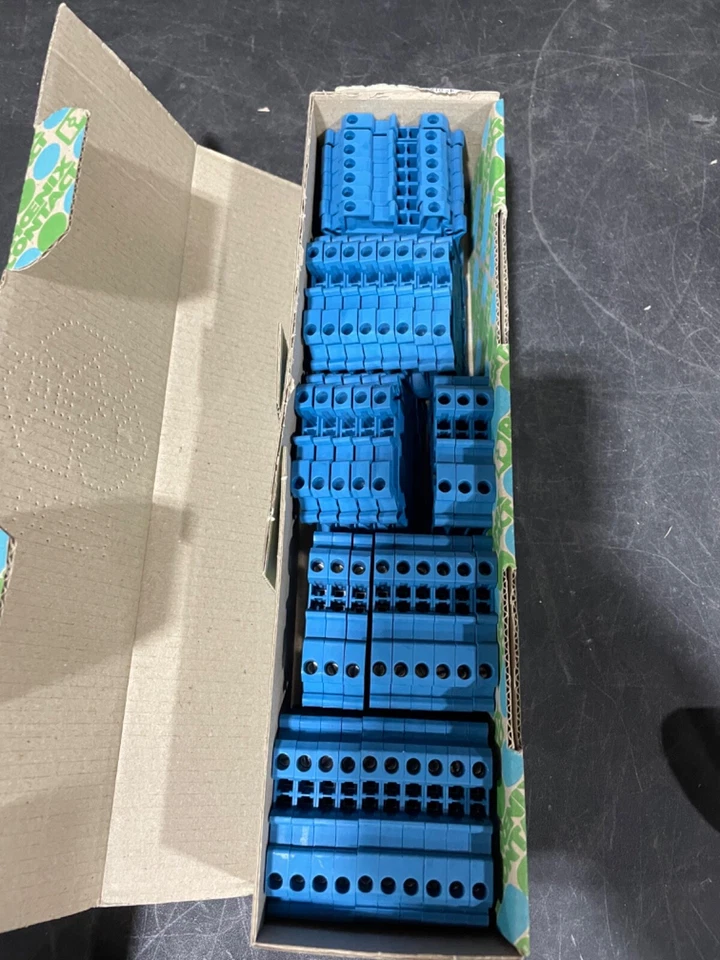 Phoenix Contact UT 4-MTD BU- Blue Feed-through terminal block -Box of 50 new - Image 2 of 2
