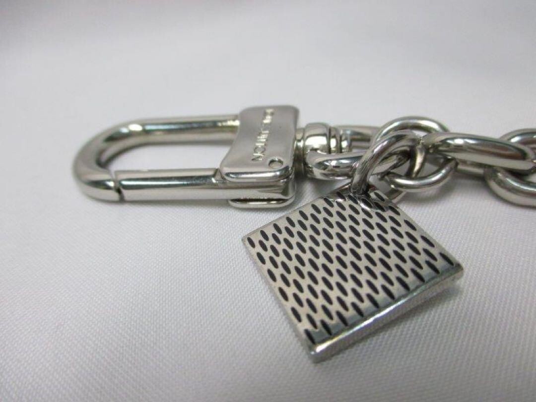 小物 Louis Vuitton Mint Silver Wallet Chain Authentic LOUIS VUITTON Wallet chain C/silver Total length