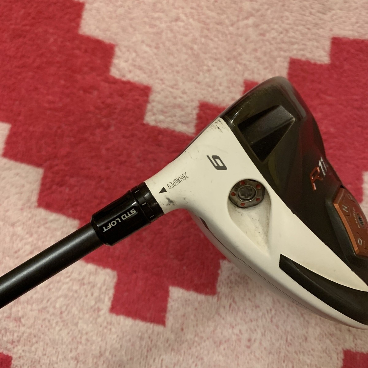 TaylorMade Left Handed R11s Driver 9* With RIP Phenom 60g