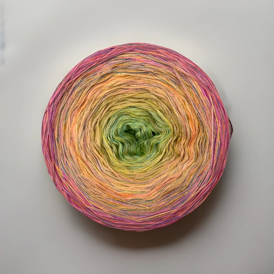 Hilo de algodón Lyocell Tencel Sultan Ombre 1,07 lb rosa púrpura verde 2624 yardas Foto 2 de 4