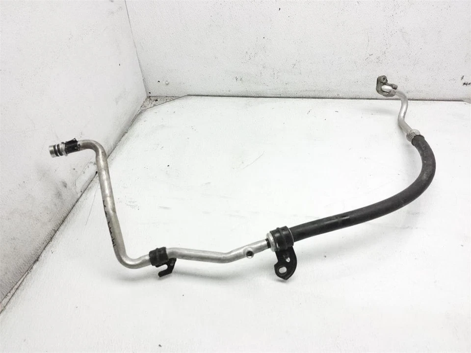 Tubo de manguera líquido de succión aire acondicionado Toyota Matrix 2003-2004 88712-02220 Foto 4 de 4