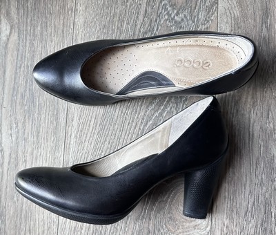 Ecco Sculptured 75 Black Leather Women’s Sz 40 Round Toe 3” Heel  Pumps