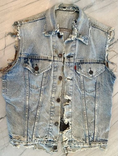 Vintage LEVIS Denim VEST JACKET Levi's Jean Distressed DEEP PURPLE PATCH Rocker*