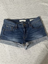 Bullhead Denim Co Juniors Size 5 Low Rise Blue Cuffed Denim Shorts Pockets