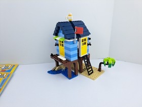 LEGO CREATOR 31063- BEACHSIDE VACATION- 100% COMPLETE WITH INSTRUCTIONS