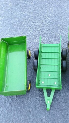 John Deer Ertl Pressed Steel And Plastic Farm Trailer Wagon With Tractor - Picture 4 of 12