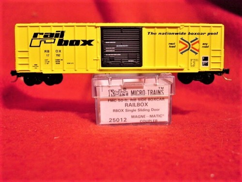KD 25012 RAILBOX 'próxima carga en cualquier carretera' 50' Rib Side Box Car #17792 'NUEVO' ESCALA N | Zustand: New