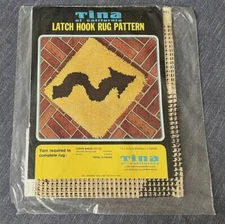 Vintage Tina of California Latch Hook Pattern CURVE AHEAD 15"x15" Printed Canvas