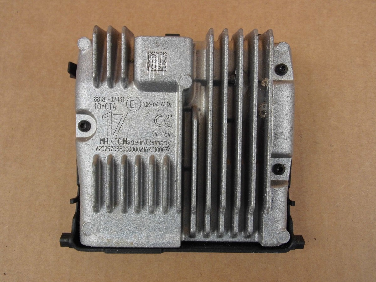 TOYOTA 純正 ミリ波レーダー 88181-52070 Toyota Avensis III T270 control camera lane sensor radar front