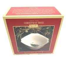 Spode Christmas Tree Fine Porcelain Square Bowl 5.5 Inch Holiday Dinnerware Nib