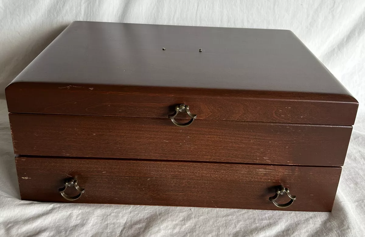 Reed and barton flatware best sale chest