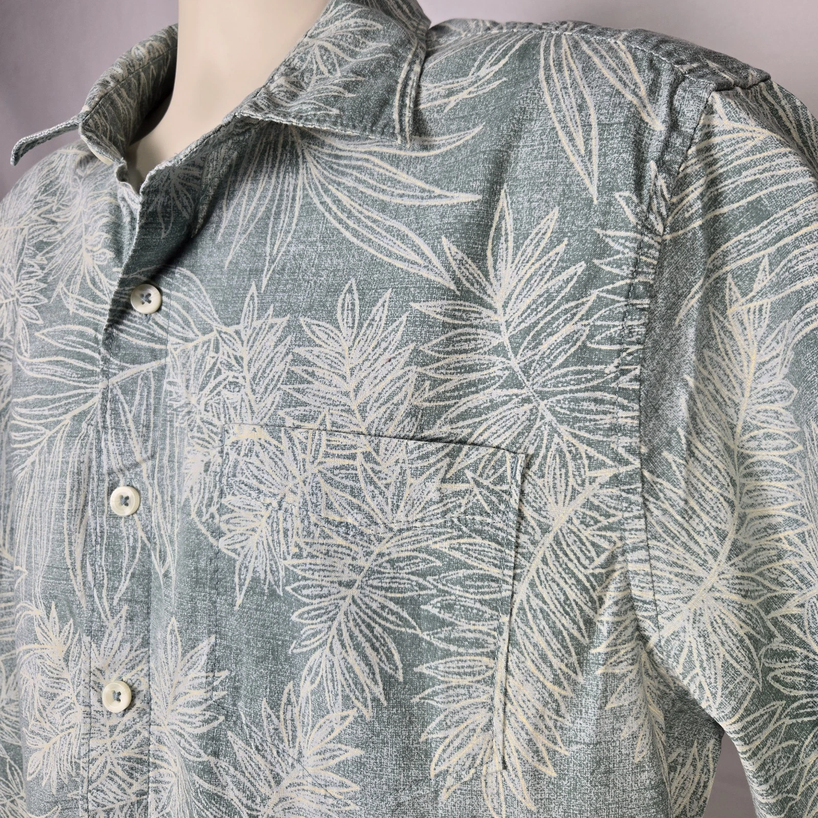 Tommy Bahama Men's L Hawaiian Tropical Print 100% Cotton Green/Beige Palms Shirt