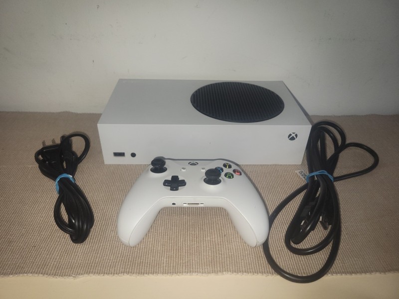 Microsoft Xbox Series S 512GB Console With Xbox Wireless Controller - White