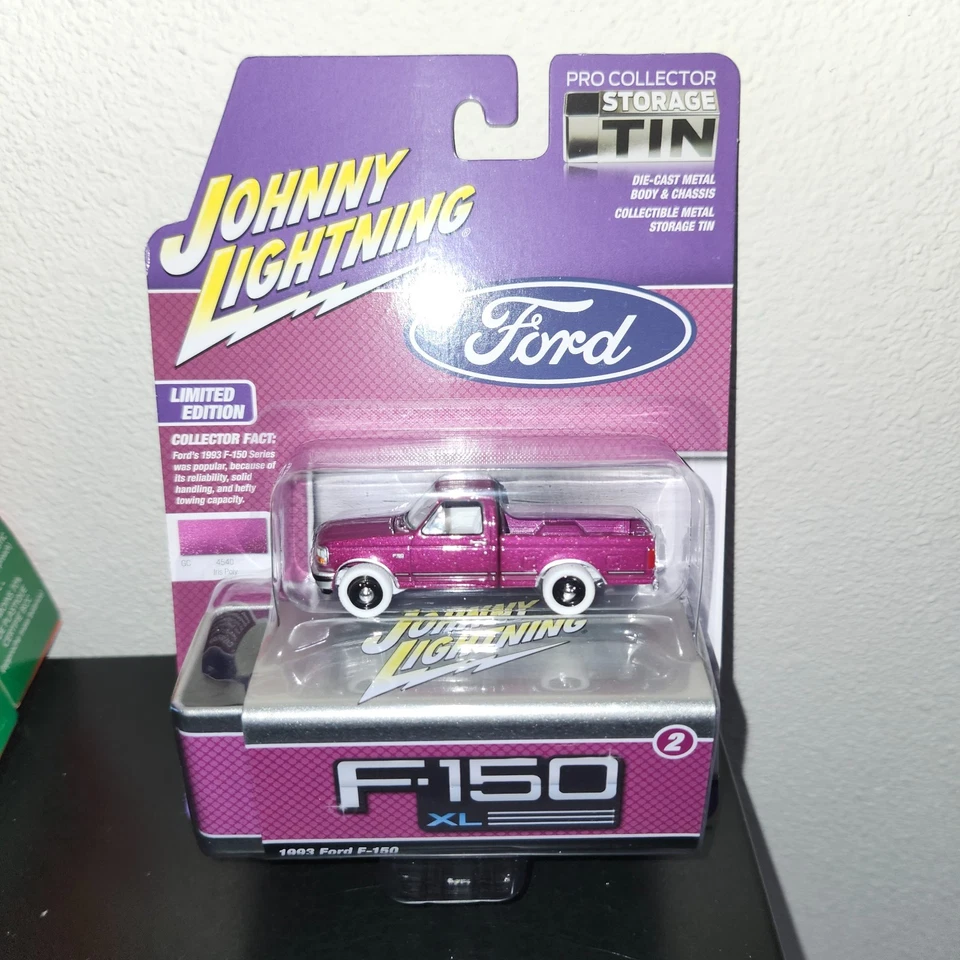 2025 Johnny Lightning 1993 Ford F-150 White Lightning Release 2 w/ Storage Tin - Image 3 of 4