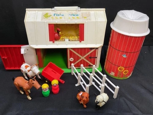 Vintage 1986 Fisher Price Little People Play Farm 13 Piece Set -Barn Door
