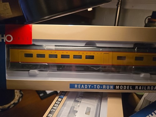 Comedor Walthers 932-6831 escala HO Union Pacific Pullman 48 asientos nuevo en caja | Zustand: New