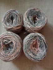 Lot de 4 Pelotes Fantaisies Tons Gris et Roses Pâles (320g)