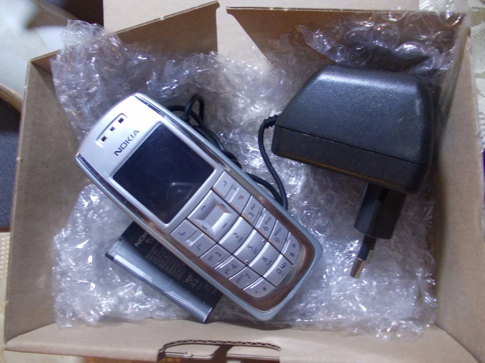 NOKIA 3120 - Immagine 2 di 4