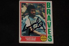 GARFIELD HEARD 1974-75 TOPPS SIGNED AUTOGRAPHED CARD #44 BUFFALO BRAVES