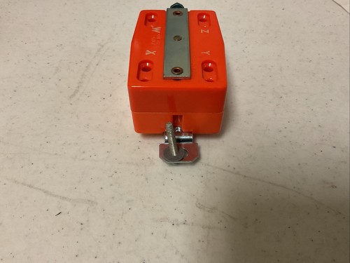 (LOT 7), BRYANT NEMA L21-20 RECEPTACLE, 20A, 120/208V 3ØY, ORANGE, FREE SHIPPING - Picture 6 of 8