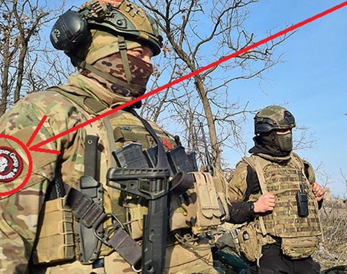 RU MOSCOVIA CONTRATISTA DE SEGURIDAD MILITAR PRIVADA vêlkrö INSIGNIA: CALAVERA PMC. - Imagen 3 de 17