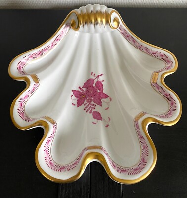 Rare Vintage Herend Hand Painted Porcelain Shell Bowl AP 7444 Mint Condition
