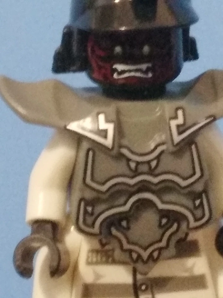 Гигантский каменный воин LEGO Ninjago два набора оружия - Изображение 2 из 2