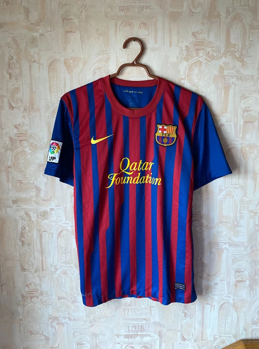 barcelona home football kit