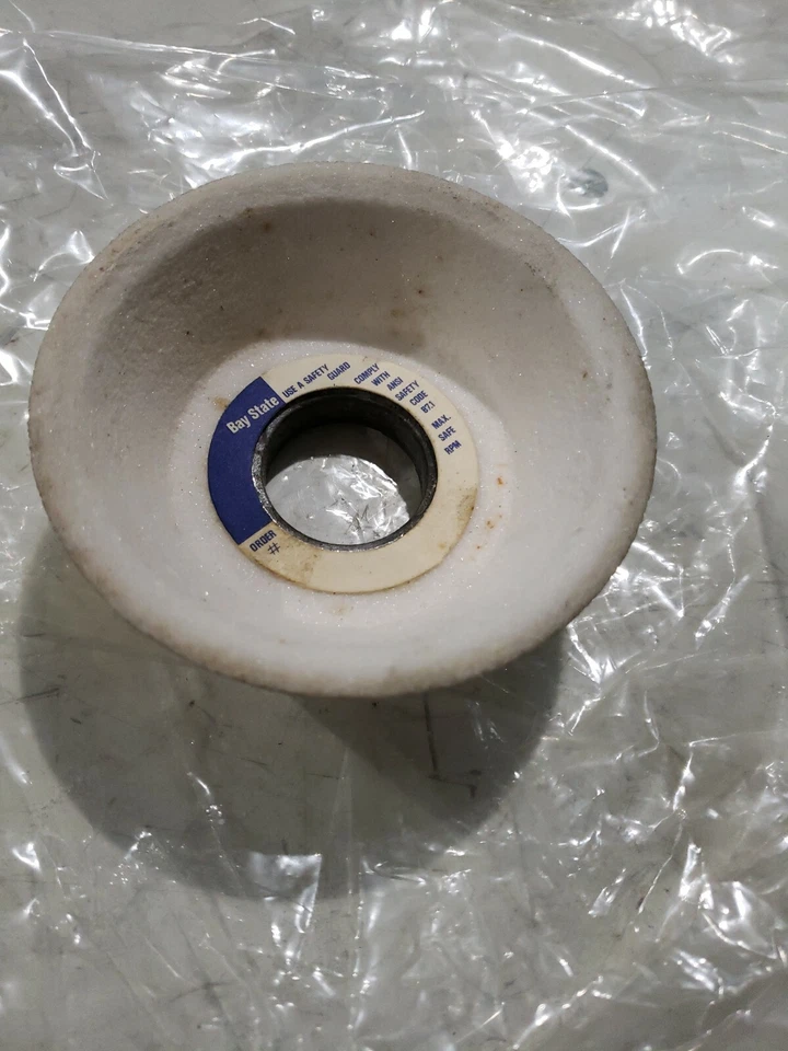 BAY STATE ABRASIVE 9A60J8V52 flaring cup GRINDING WHEEL 4 x 1 1/2 x 1-1/4" - Image 2 of 3