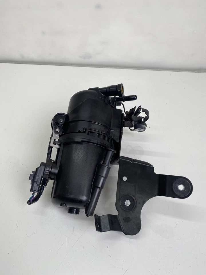 JAGUAR F-PACE X761 2021 Fuel Filter Housing OEM M8A2-9B072-A (N235) - Image 2 of 4