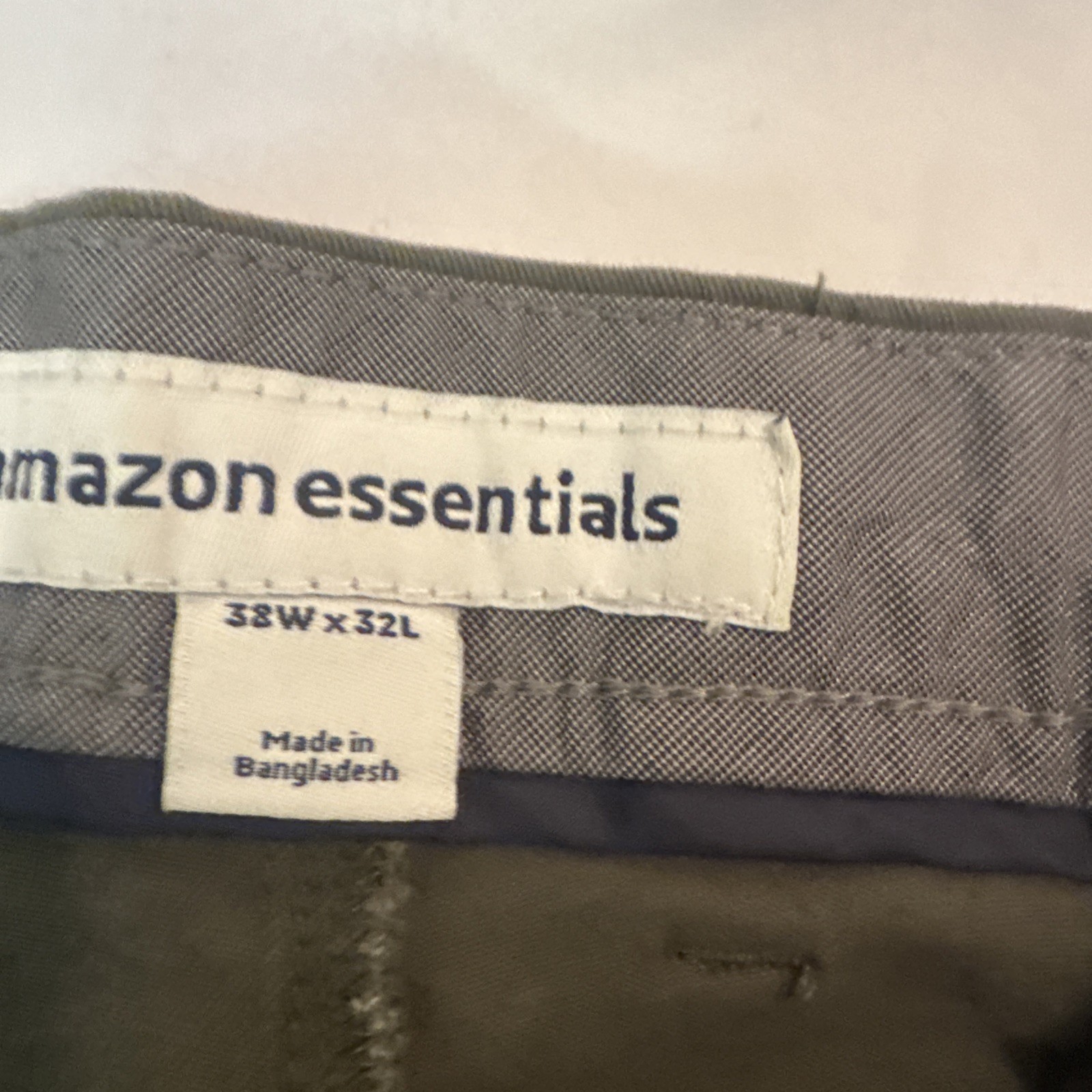 Amazon Essentials Wrinkle Resistant Athletic Work… - image 6