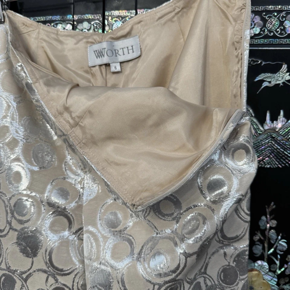 Worth New York Women’s Metallic Silver Brocade Pants Size 6 Dressy Lined USA - Image 3 of 4
