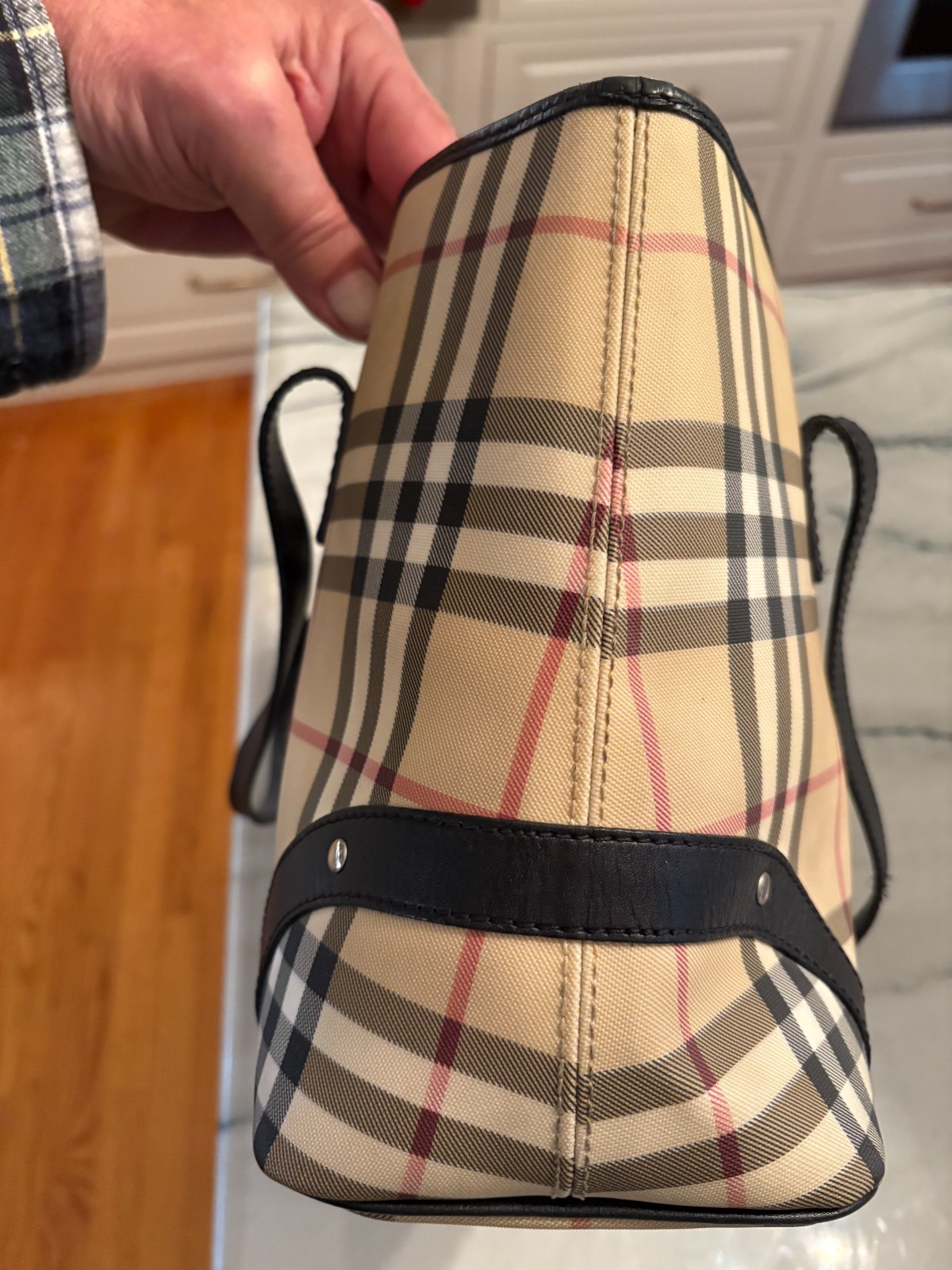 Medium Authentic Burberry Nova Check Shoulder Bag… - image 7