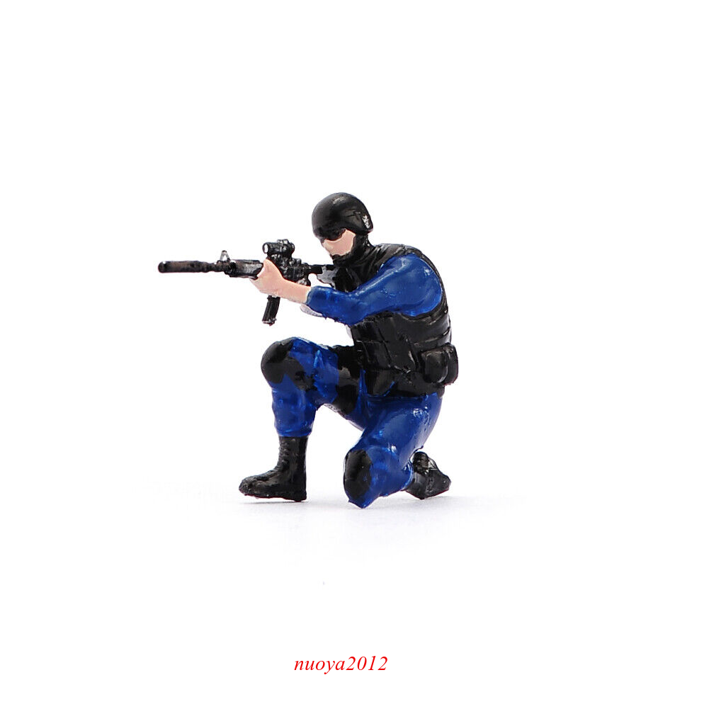 1/64 Squat SWAT Man Male Scene Doll Mini Figures Model Fit Army