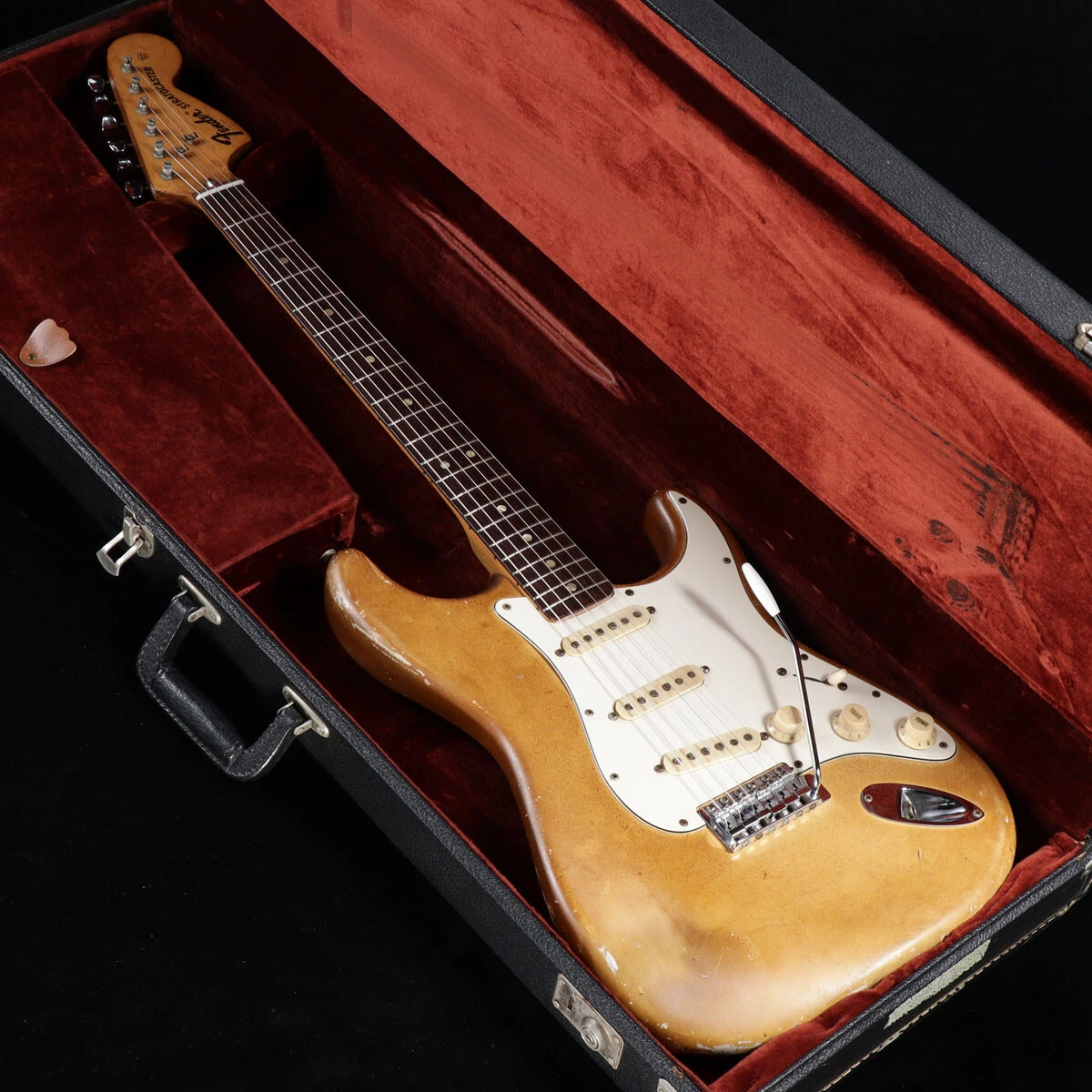Used stratocaster deals
