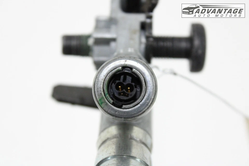 2014-2023 JEEP CHEROKEE FRONT LEFT DRIVER SIDE SEAT BELT ANCHOR TENSIONER OEM - Image 4 of 4